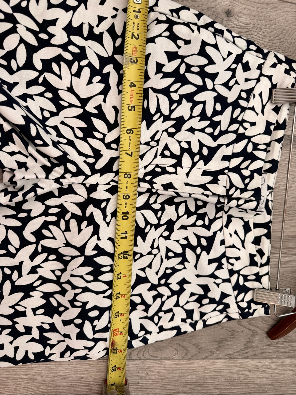 Oscar de la Renta Black and White Floral Wide-Leg Pants - Picture 3 of 11